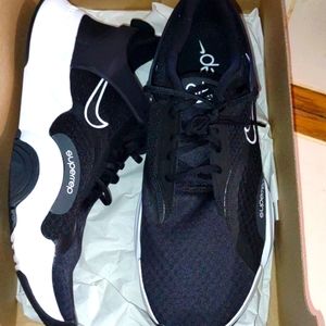 Brand New Size 12 Nike Super rep Go 2